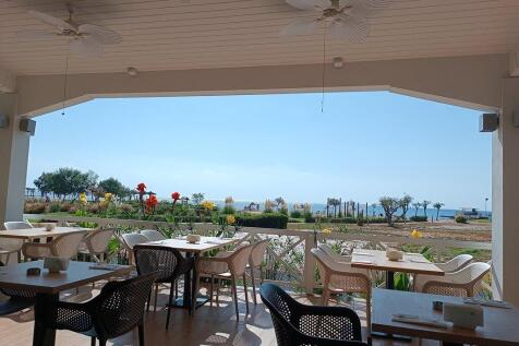 Sea View 1 Bedroom Apartment Fully Furnished with Private Beaches and Facilities onsite Image 86 5