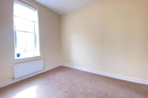 Living room..jpg