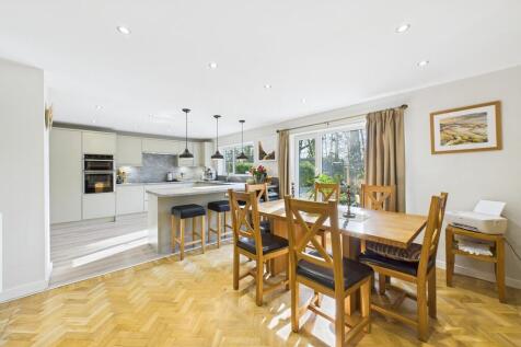 Open Plan Family ...