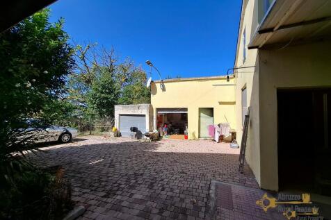 Property Image 25