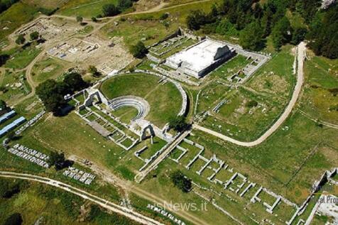 Archaeological compl