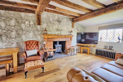 MAIN RECEPTION ROOM