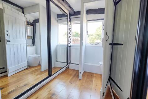 BEDROOM 3/DRESSING ROOM