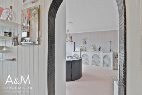 Kitchen/Reception