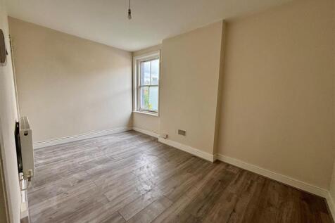 Main Bedroom.jpg