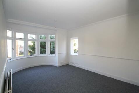 2 Bedroom Flats To Rent In Southend On Sea Essex Rightmove