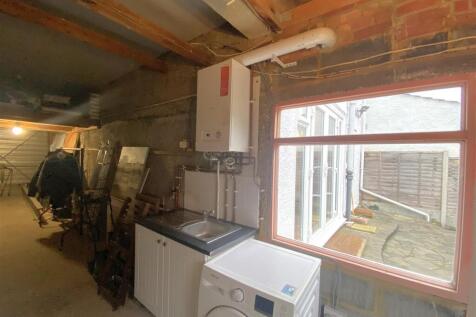 58 Palmeira Road - 3.jpeg