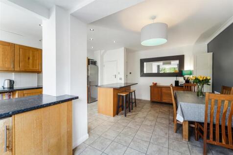 TATTENHAM GROVE (13).jpg