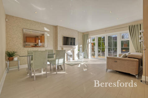 Dining/Family Area