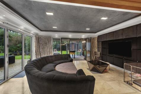 Casual Seating