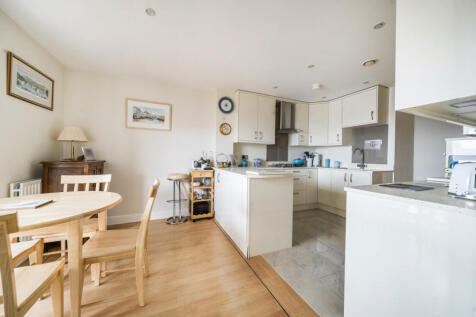 1357074-11-68cc22...