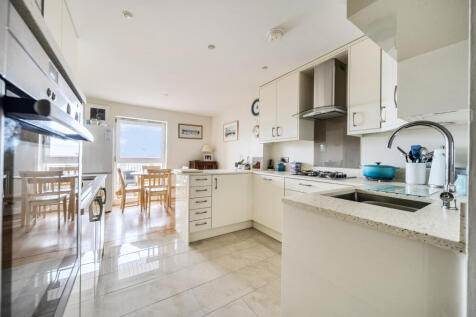 1357074-4-68cc21f...