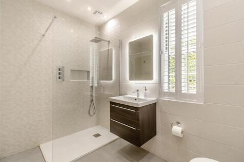 Master En-suite