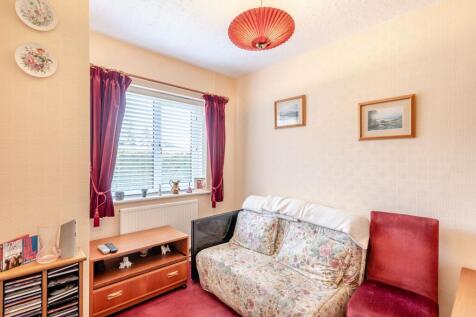 Bedroom/ reception