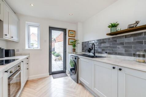 Kitchen/ dining room