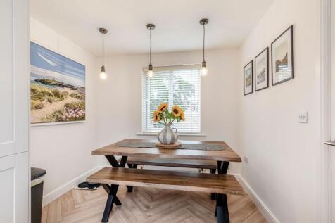 Kitchen/ dining room