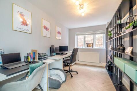 Office/snug/playroom