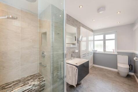 Utility/ shower Room