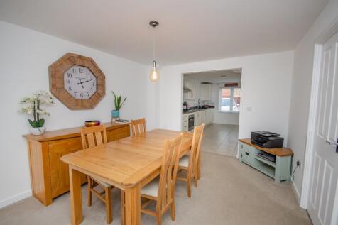 Dining room.jpg