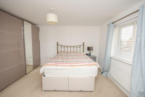 Bedroom 2 pic 2.jpg