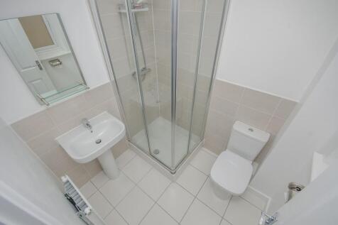 En-suite 1.jpg