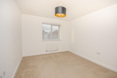 Bedroom 4.jpg
