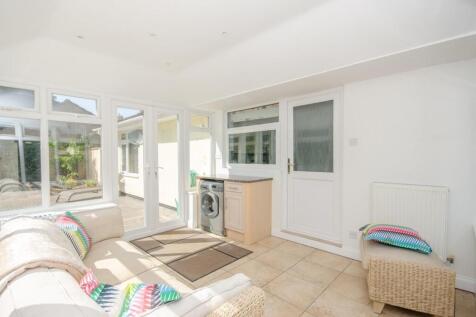 Conservatory pic 2.jpg