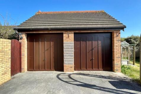 coed y glyn 2 new garage.jpg
