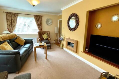 DOUBLE ASPECT LOUNGE