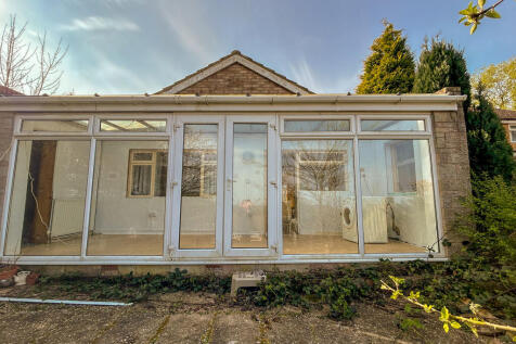 garden - rear of ...