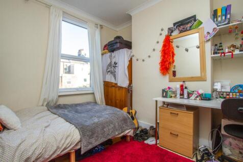 bed 6.jpg