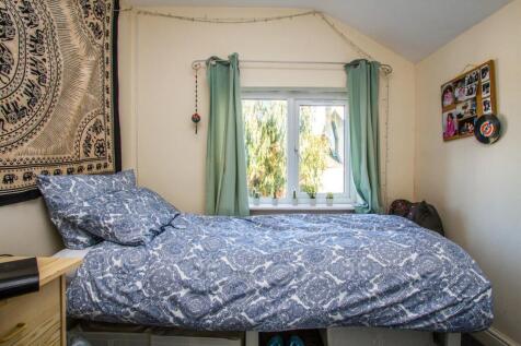 bed 5.jpg