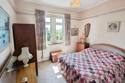 a995a831-PXL_20250429_125800209.LONG_EXPOSURE-01.C