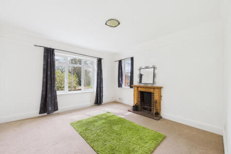 LIVING ROOM (1)