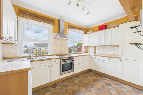KITCHEN (1)