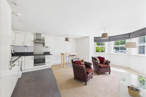 CAM02909G0-PR0397-STILL005