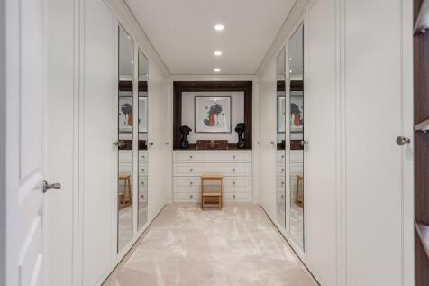 Dressing Room (Main Bedroom)