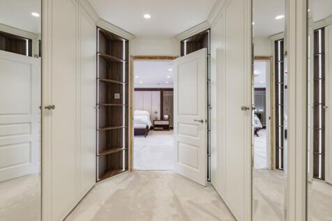 Dressing Room (Main Bedroom)