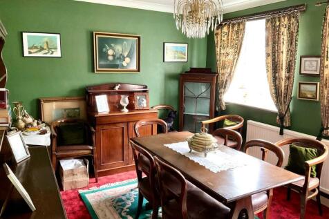 Dining room.jpg