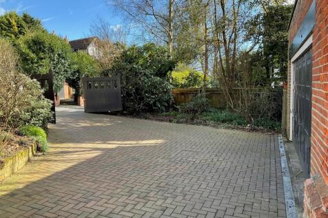 Driveway.jpg
