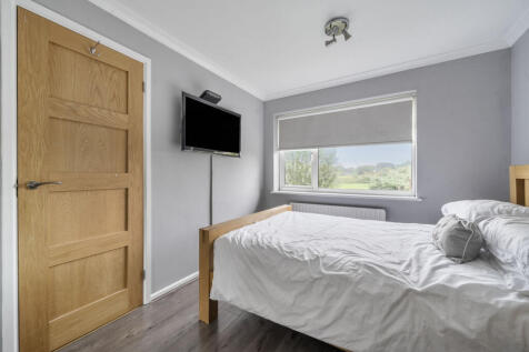 1360096-9-68dfc7e...