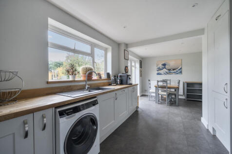 1360096-19-68dfc9...