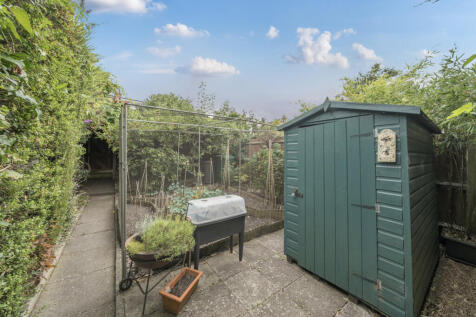 1343512-5-68a734f...