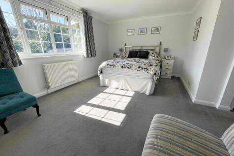 Master Bedroom.jpg