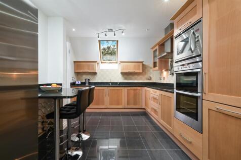 LONG ORCHARDS, FLAT 10- (18).jpg