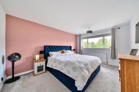 1321489-4-6877794b21b93-ARW-1