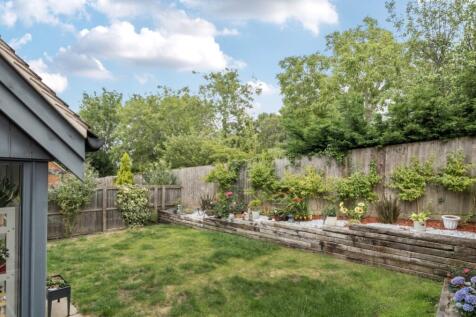 1323878-3-68794ca2ca7ae-ARW