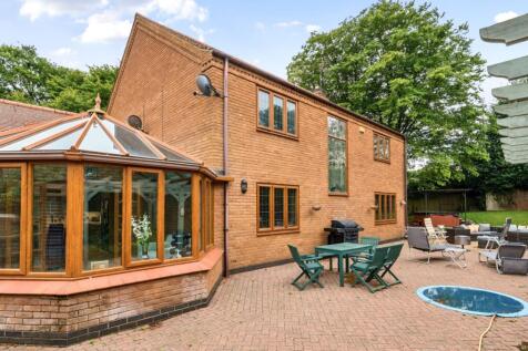 1324863-3-688205f3bd043