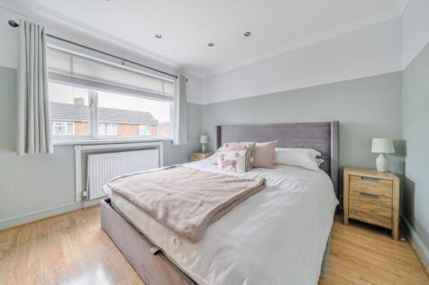 1346132-17-68b2425eeb096