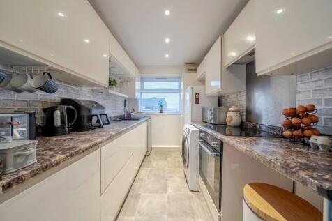 1386774-9-6931b0d8ac4ad-1